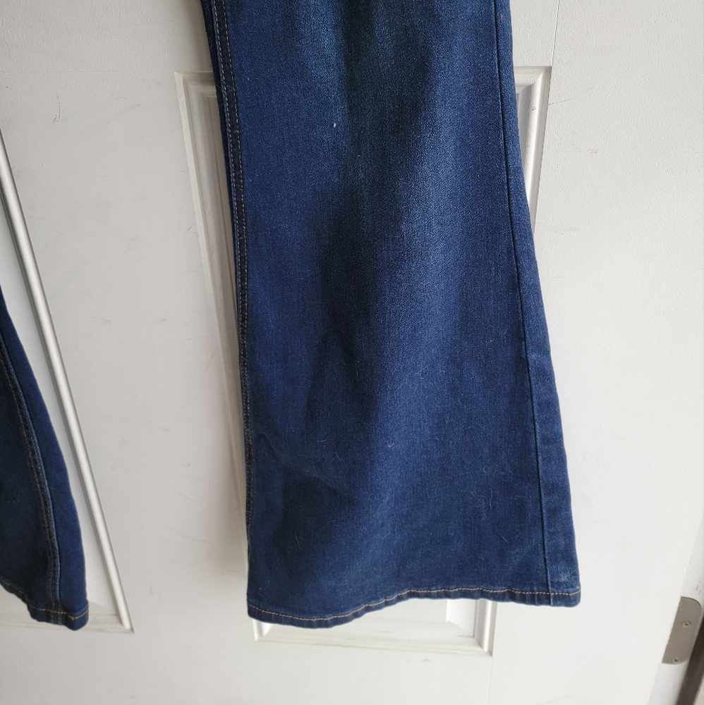 Ripped Flare Jeans - Picture 5 of 9